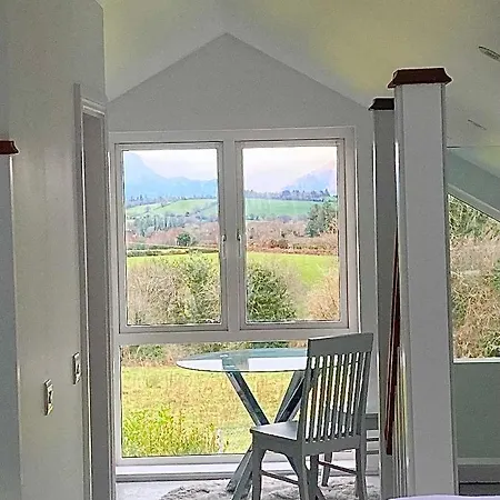 Lakeview Country House &
